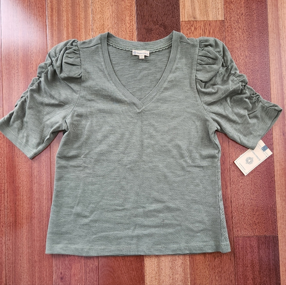 Democracy Cinched Sleeve Cotton V-Neck Top -GREEN -SMALL **NEW - Picture 4 of 13
